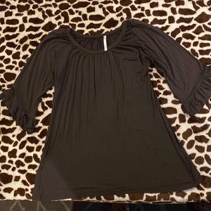 Voll, medium, dark brown, 95% rayon, 5% spandex, 3/4 sleeves